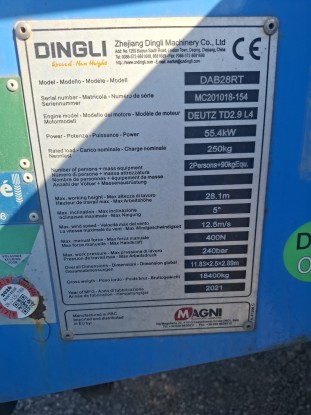 MAGNI DAB28RT Zglobna samohodna platforma [4]