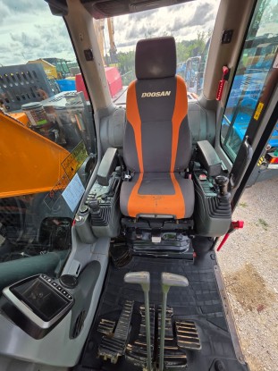 DOOSAN DX235LCR-5 BAGER GUSJENIČAR [8]