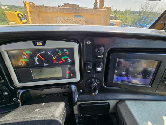 CATERPILLAR 730C [7]