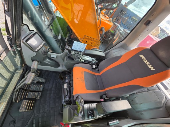 DOOSAN DX235LCR-5 BAGER GUSJENIČAR [12]